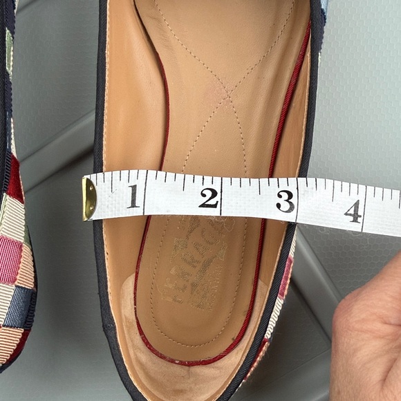 Salvatore Ferragamo Varina ballet flats (size 6.5 wide) - Picture 12 of 12